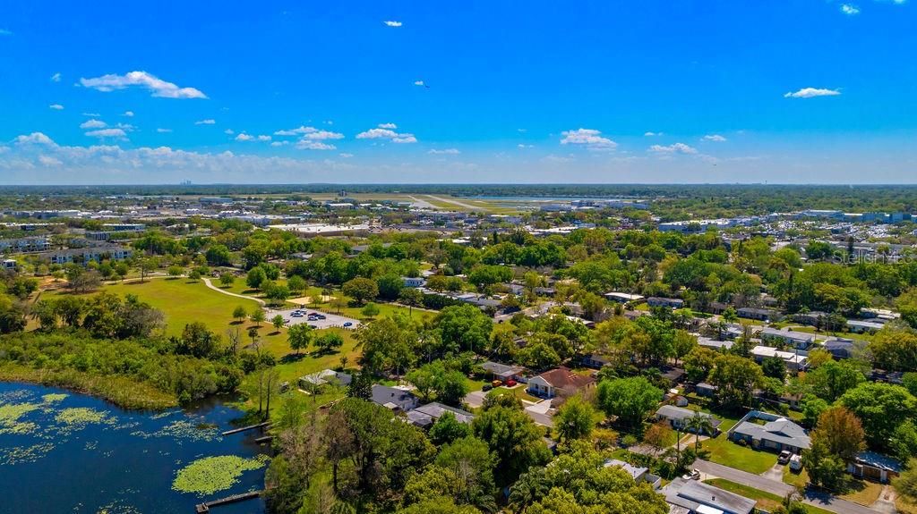 На продажу: $495,000 (0.36 acres)