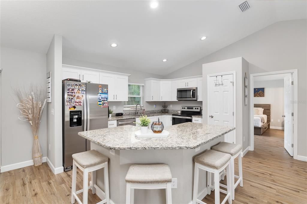 For Sale: $259,900 (3 beds, 2 baths, 1471 Square Feet)