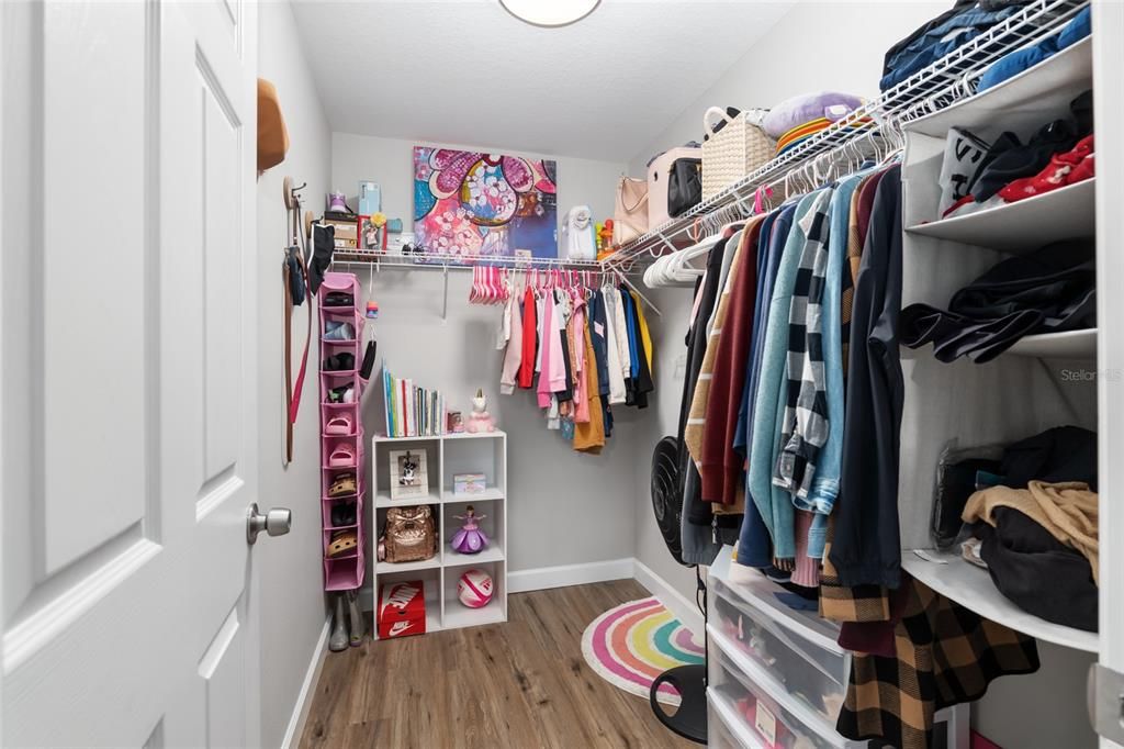 For Sale: $259,900 (3 beds, 2 baths, 1471 Square Feet)