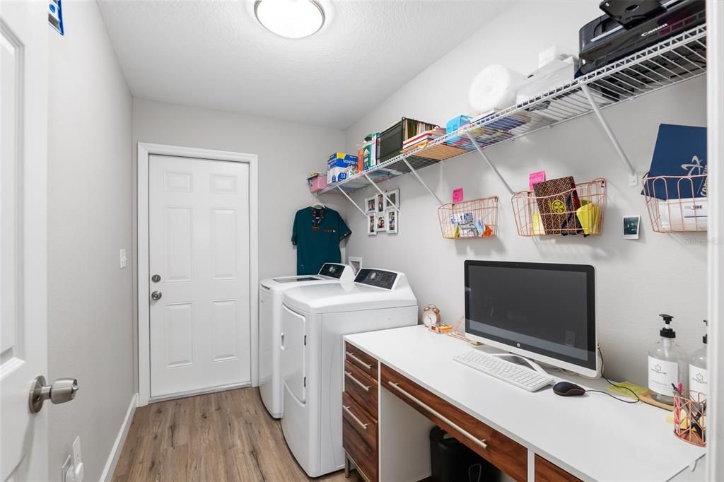 For Sale: $259,900 (3 beds, 2 baths, 1471 Square Feet)