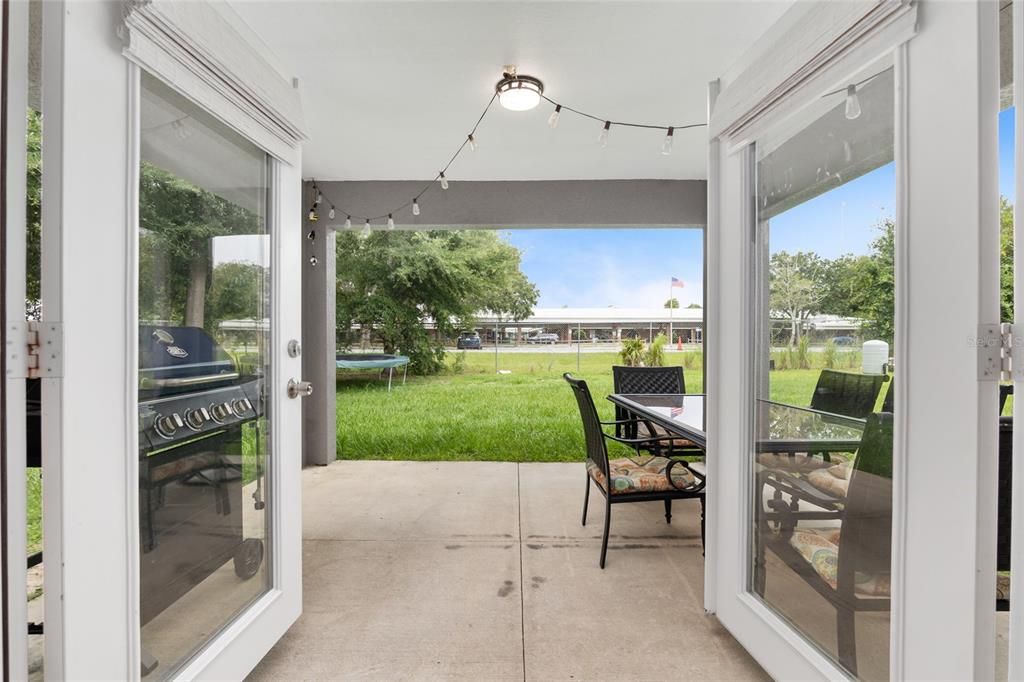 For Sale: $259,900 (3 beds, 2 baths, 1471 Square Feet)