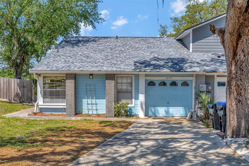 Recently Sold: $255,000 (2 beds, 2 baths, 1009 Square Feet)