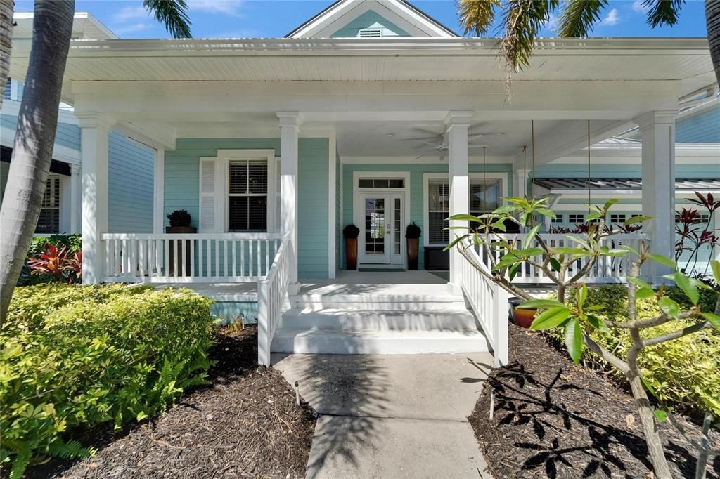 合同活跃: $865,000 (3 贝兹, 2 浴室, 1977 平方英尺)