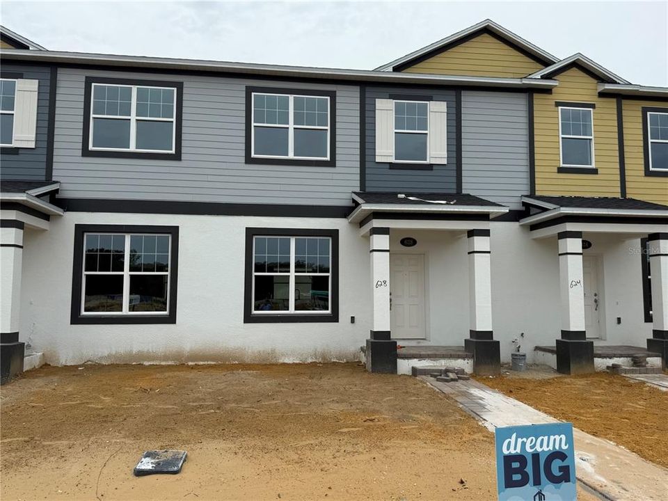 Recently Sold: $364,990 (3 beds, 2 baths, 1693 Square Feet)