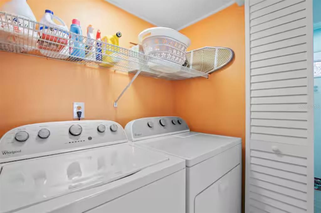 На продажу: $290,000 (3 спален, 2 ванн, 1375 Квадратных фут)