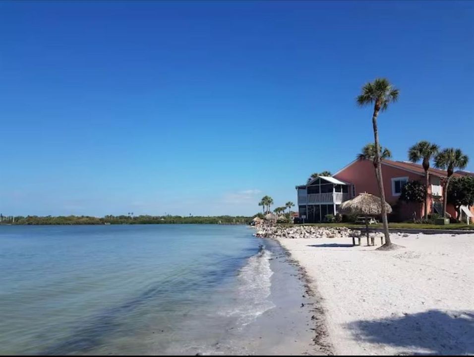 На продажу: $290,000 (3 спален, 2 ванн, 1375 Квадратных фут)