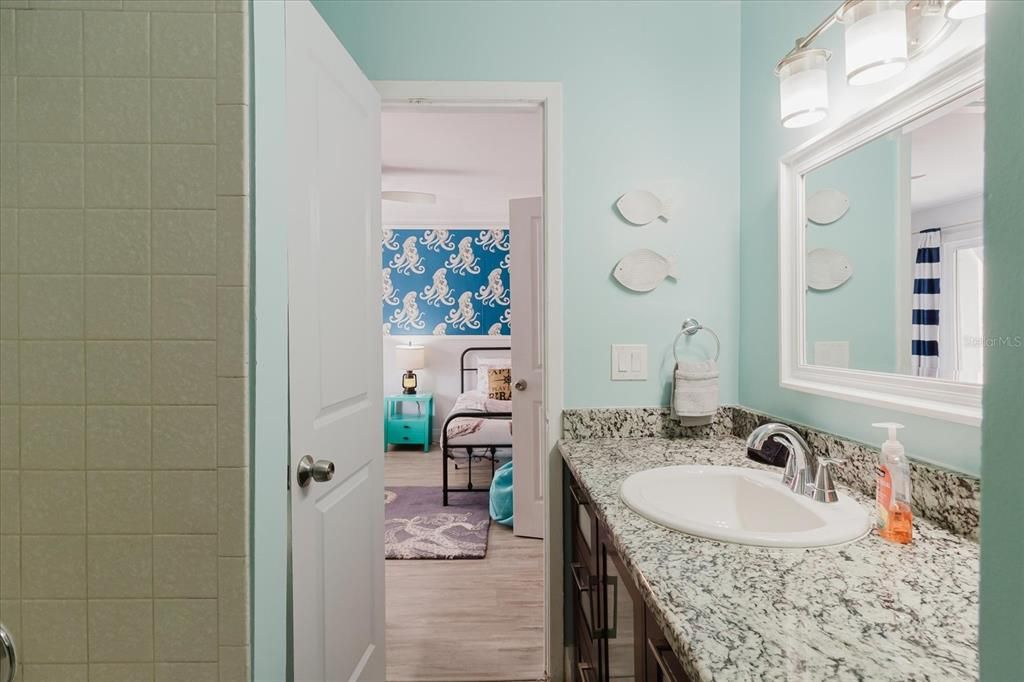 На продажу: $290,000 (3 спален, 2 ванн, 1375 Квадратных фут)