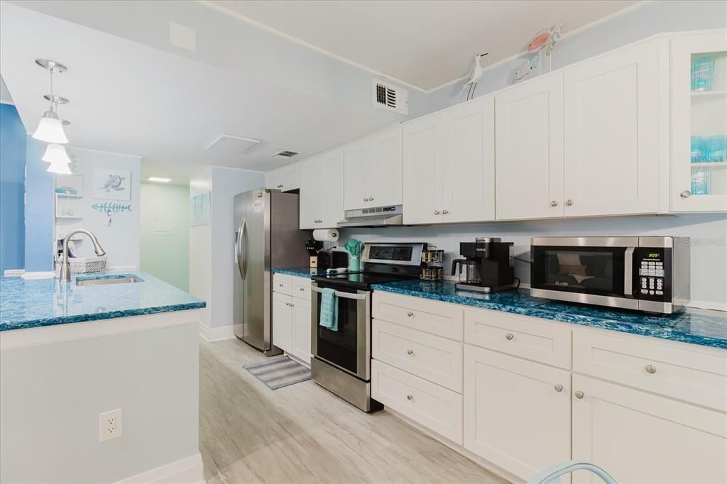 На продажу: $290,000 (3 спален, 2 ванн, 1375 Квадратных фут)