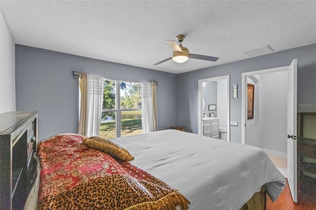 Active With Contract: $949,000 (4 beds, 3 baths, 3024 Square Feet)