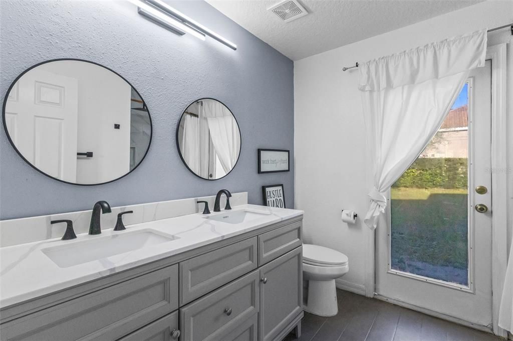 Active With Contract: $949,000 (4 beds, 3 baths, 3024 Square Feet)