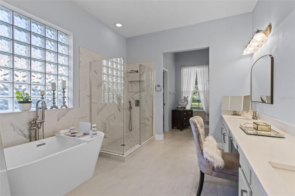 Active With Contract: $949,000 (4 beds, 3 baths, 3024 Square Feet)