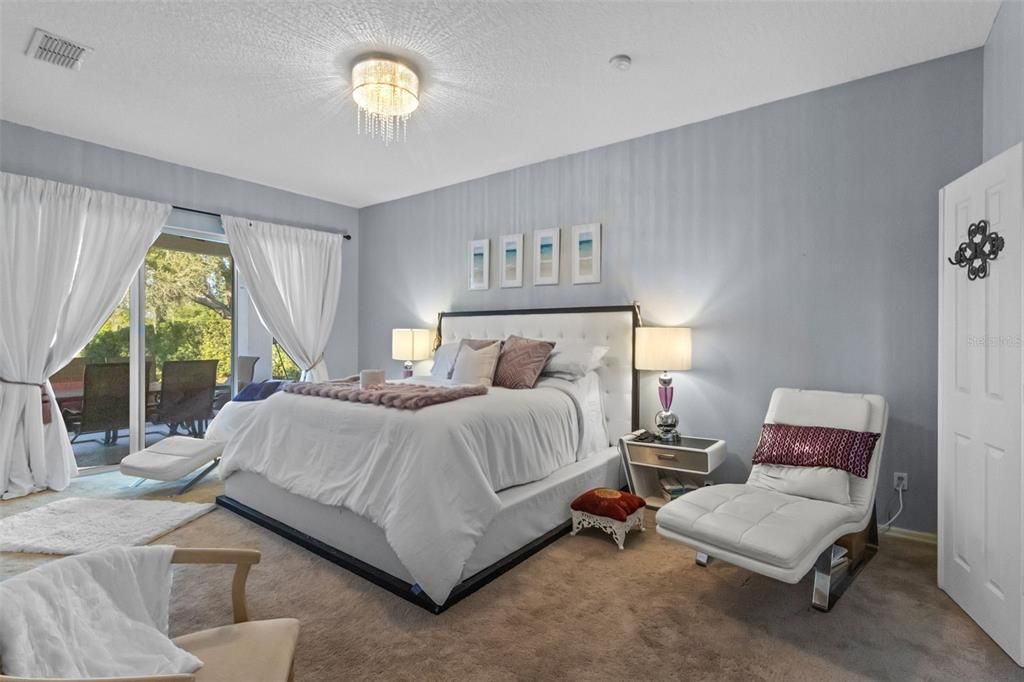 Active With Contract: $949,000 (4 beds, 3 baths, 3024 Square Feet)