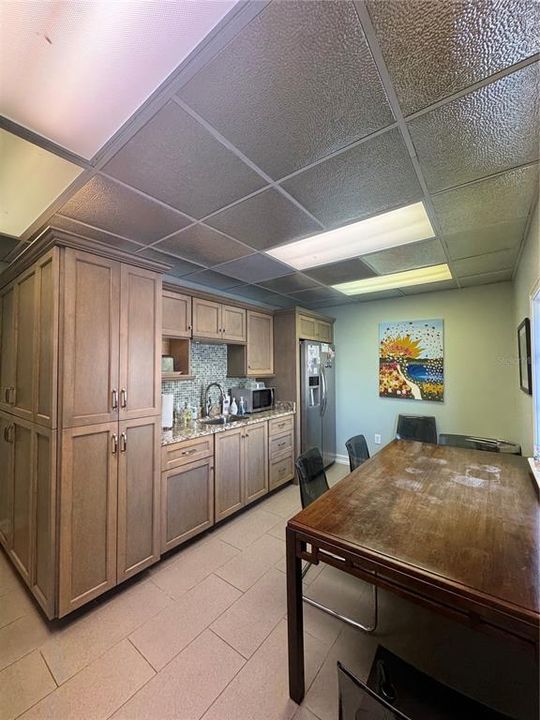 待售: $22,800 (0 贝兹, 0 浴室, 3723 平方英尺)