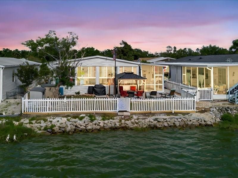 Recently Sold: $250,000 (3 beds, 2 baths, 1364 Square Feet)