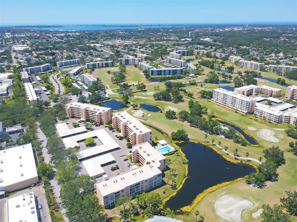 Activo con contrato: $180,000 (1 camas, 2 baños, 1218 Pies cuadrados)