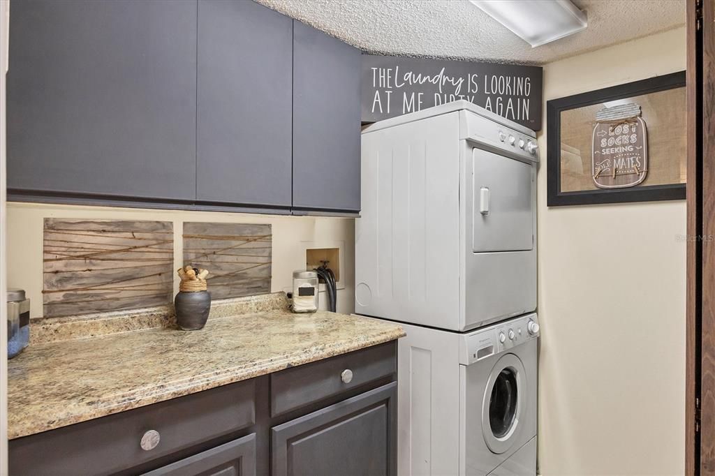 Activo con contrato: $180,000 (1 camas, 2 baños, 1218 Pies cuadrados)