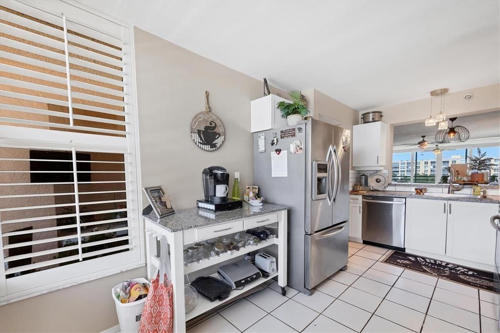 Activo con contrato: $180,000 (1 camas, 2 baños, 1218 Pies cuadrados)