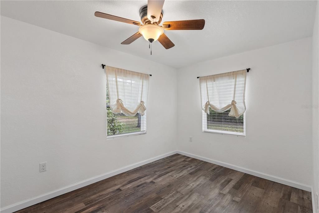 На продажу: $199,000 (3 спален, 2 ванн, 1144 Квадратных фут)