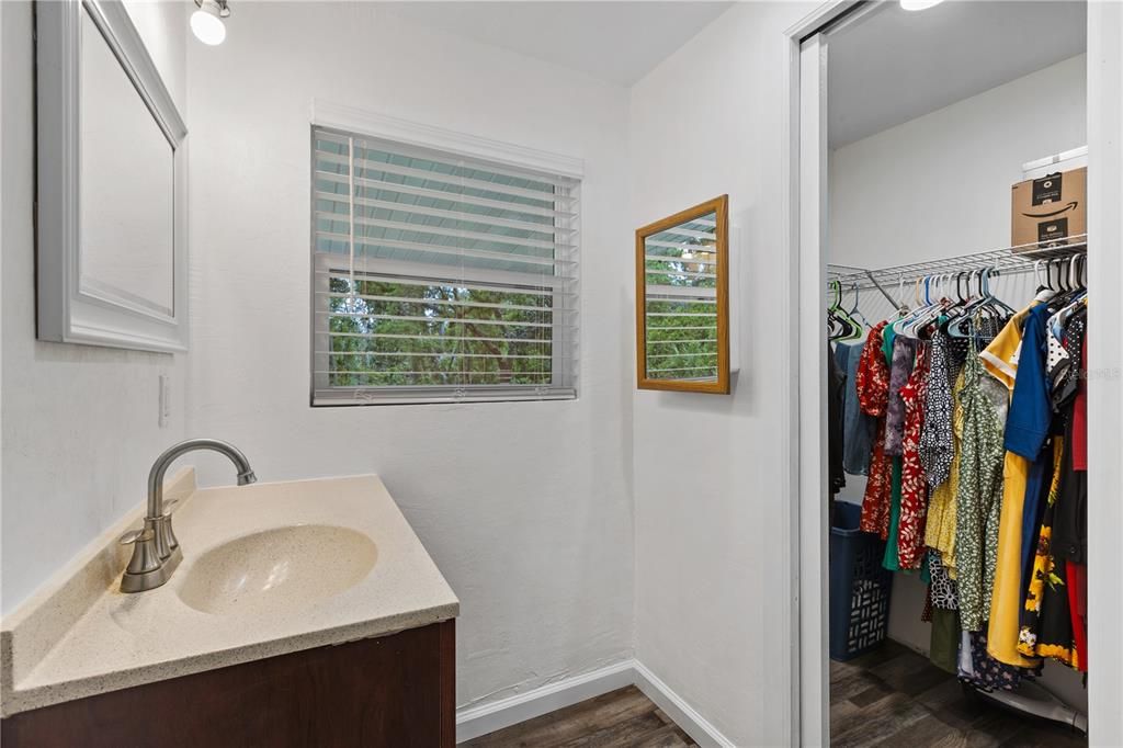 На продажу: $199,000 (3 спален, 2 ванн, 1144 Квадратных фут)