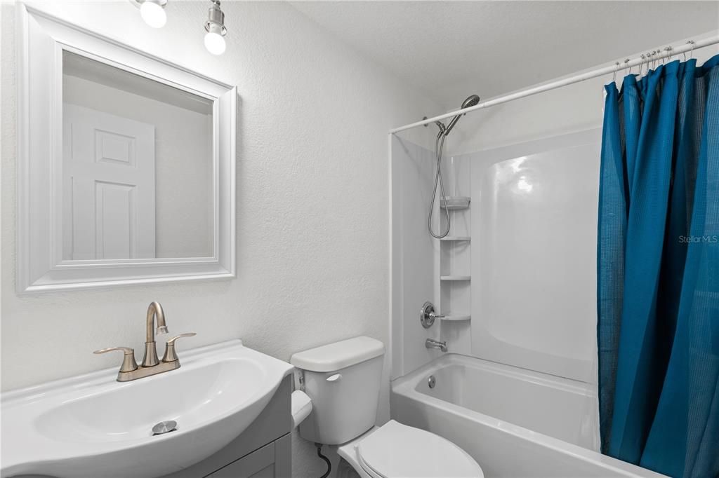 На продажу: $199,000 (3 спален, 2 ванн, 1144 Квадратных фут)