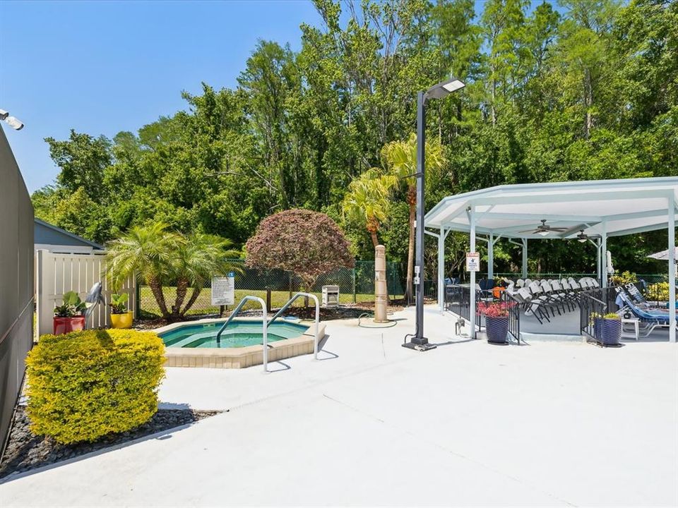 Activo con contrato: $225,000 (2 camas, 2 baños, 1502 Pies cuadrados)