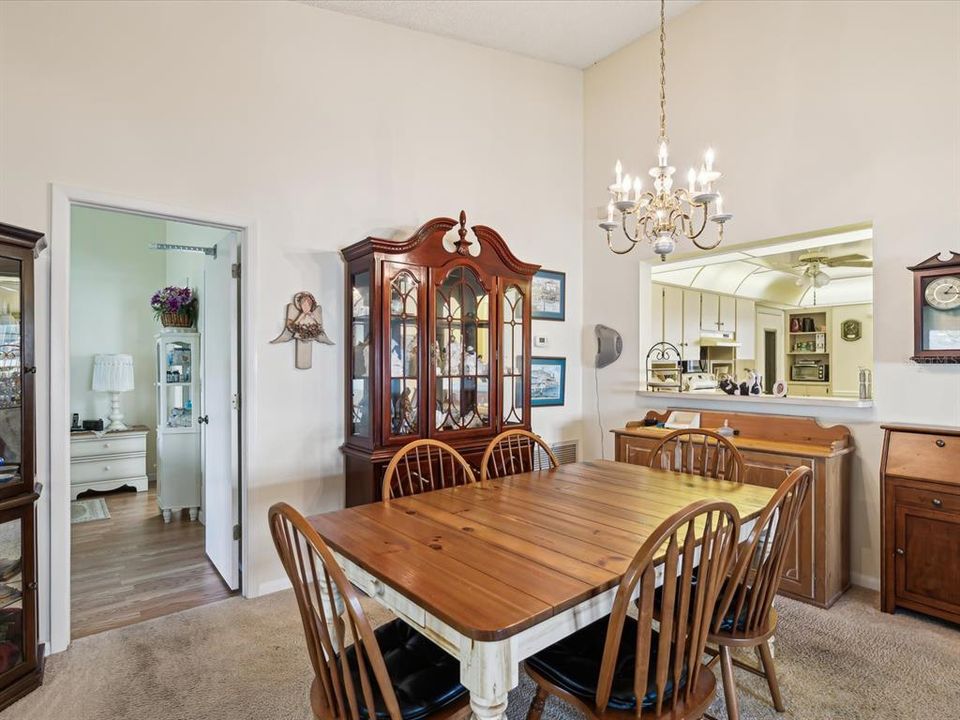 Activo con contrato: $225,000 (2 camas, 2 baños, 1502 Pies cuadrados)