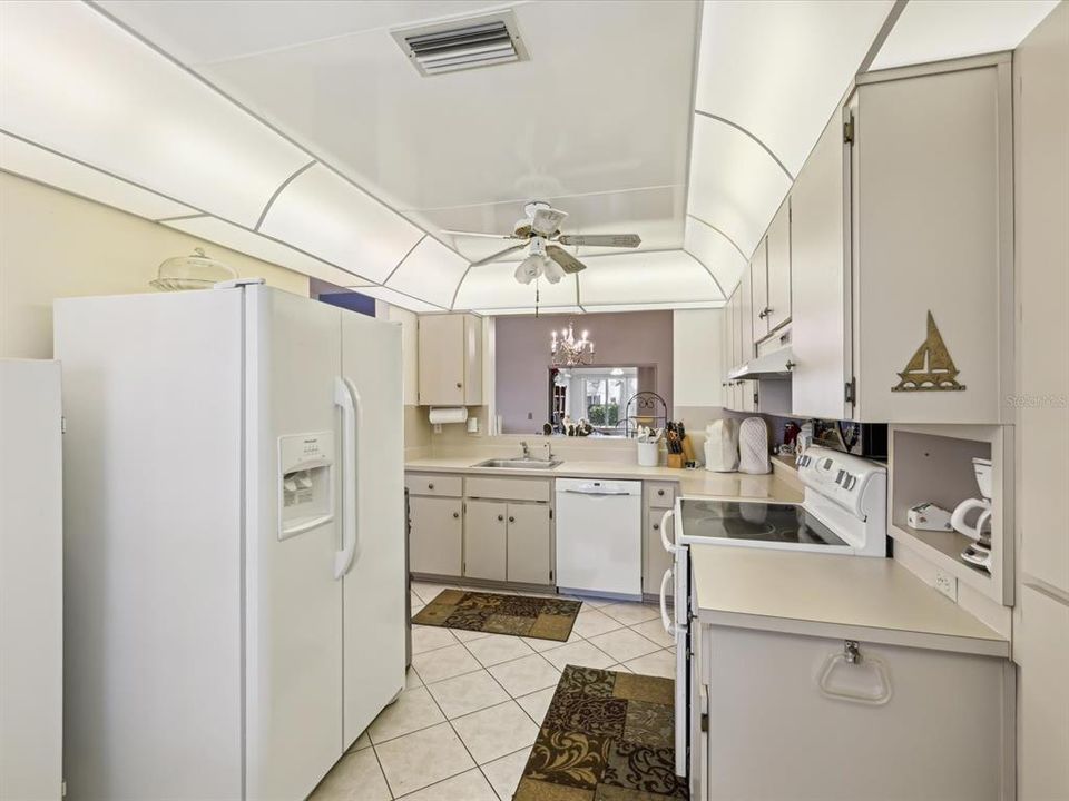 Activo con contrato: $225,000 (2 camas, 2 baños, 1502 Pies cuadrados)