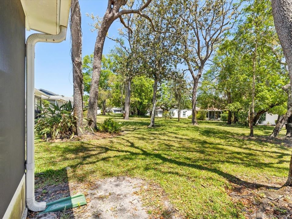 Activo con contrato: $225,000 (2 camas, 2 baños, 1502 Pies cuadrados)