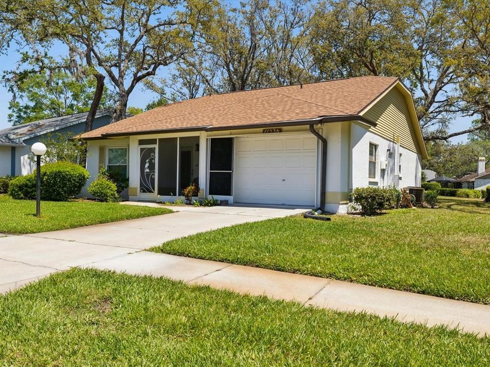 Activo con contrato: $225,000 (2 camas, 2 baños, 1502 Pies cuadrados)