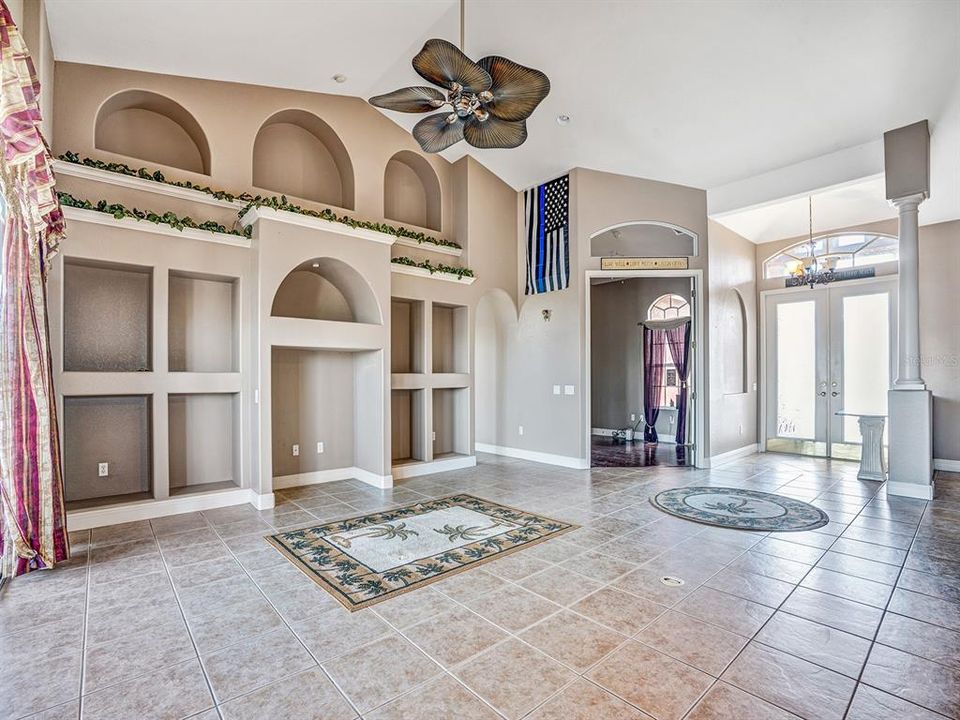 For Sale: $499,000 (3 beds, 2 baths, 2210 Square Feet)