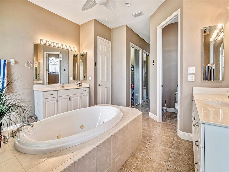 For Sale: $499,000 (3 beds, 2 baths, 2210 Square Feet)