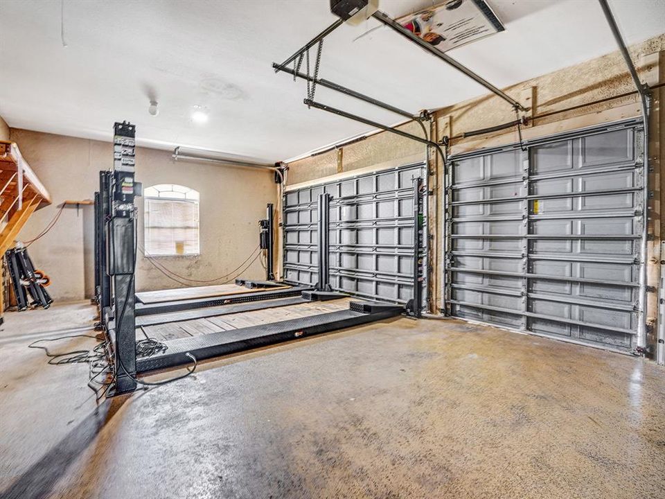 For Sale: $499,000 (3 beds, 2 baths, 2210 Square Feet)