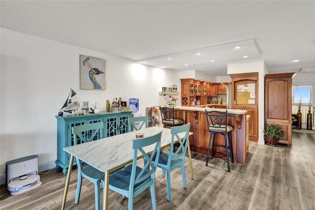 En Venta: $315,000 (3 camas, 2 baños, 1674 Pies cuadrados)