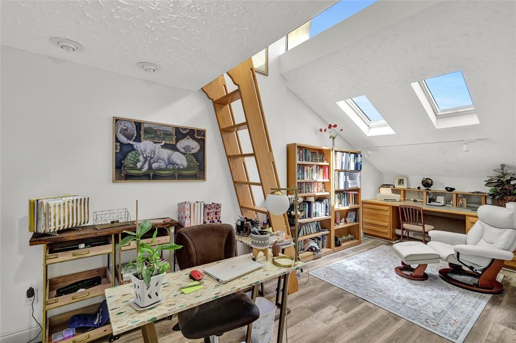 En Venta: $315,000 (3 camas, 2 baños, 1674 Pies cuadrados)