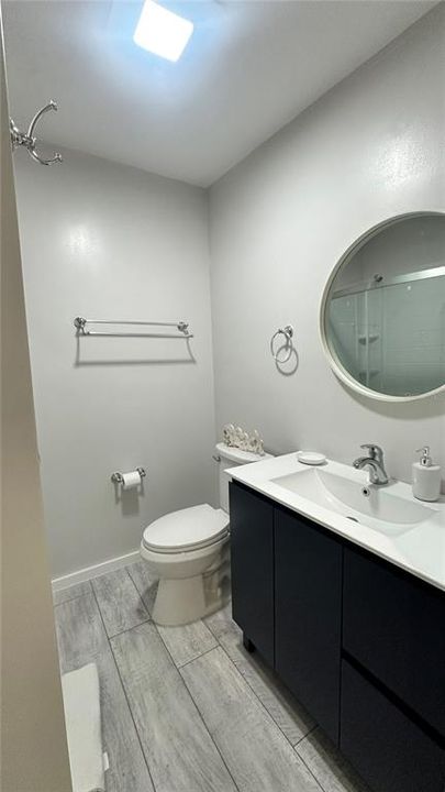 For Sale: $410,000 (1 beds, 1 baths, 624 Square Feet)