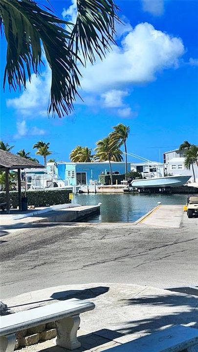 For Sale: $410,000 (1 beds, 1 baths, 624 Square Feet)