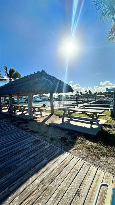 For Sale: $410,000 (1 beds, 1 baths, 624 Square Feet)