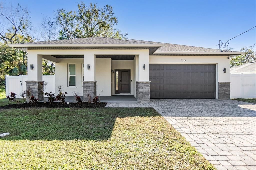 Recently Sold: $639,999 (3 beds, 2 baths, 2325 Square Feet)