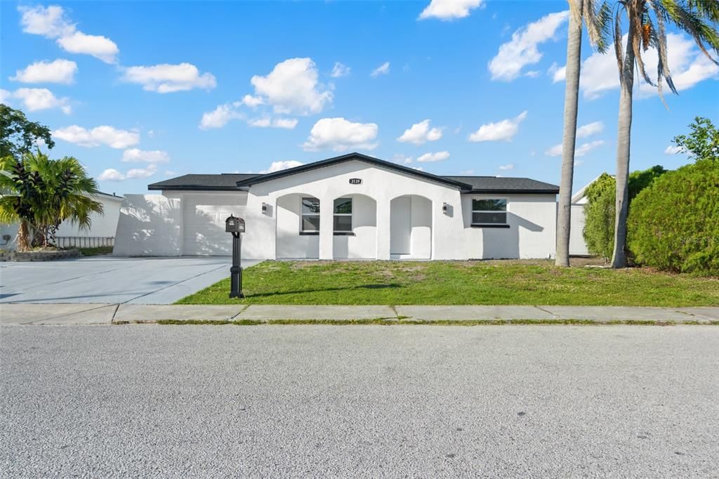 Recently Sold: $348,800 (3 beds, 2 baths, 1343 Square Feet)