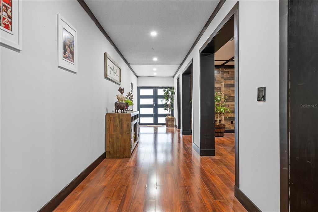 待售: $620,000 (8 贝兹, 7 浴室, 5768 平方英尺)