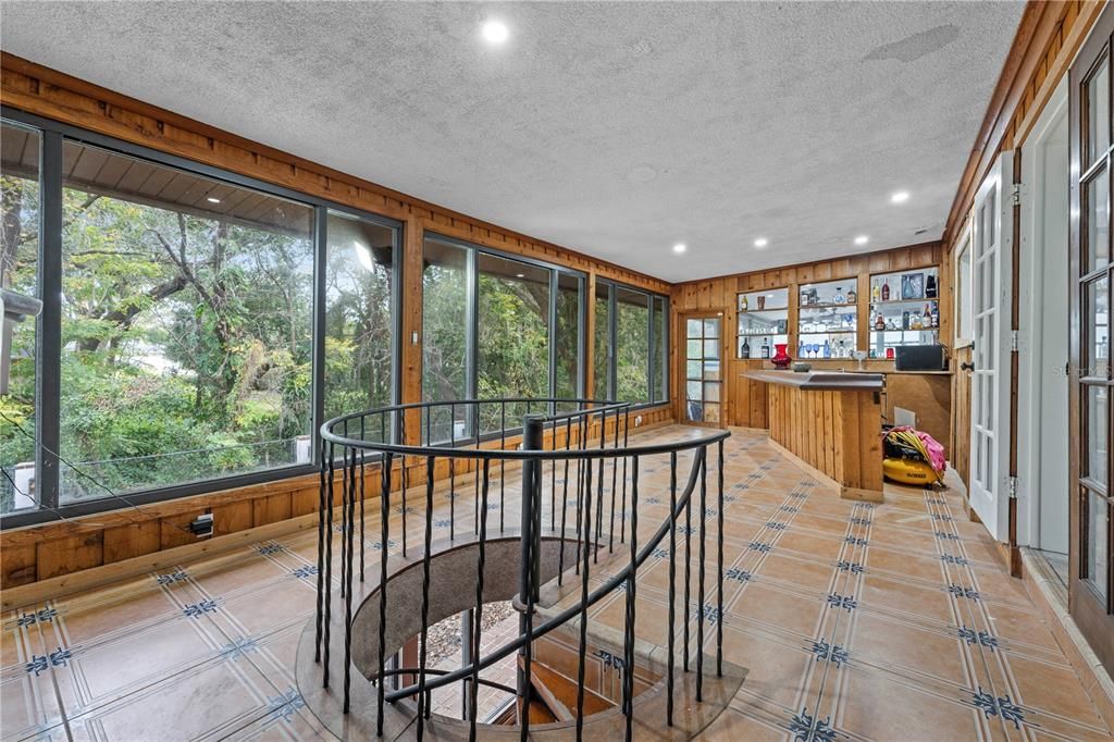 待售: $620,000 (8 贝兹, 7 浴室, 5768 平方英尺)