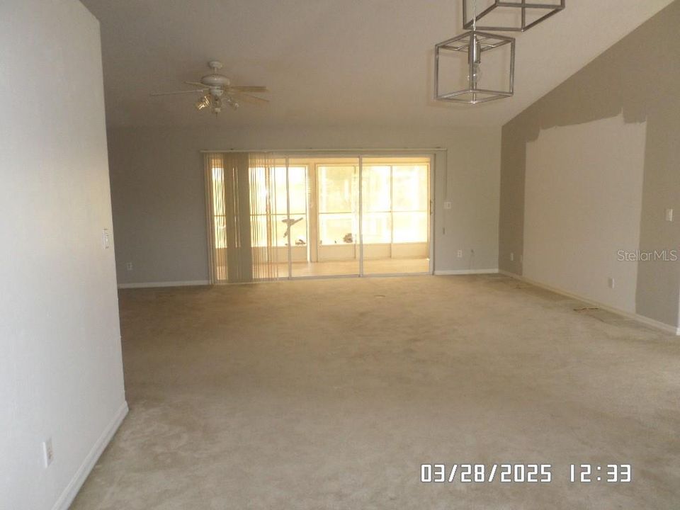 For Sale: $262,000 (3 beds, 2 baths, 2253 Square Feet)