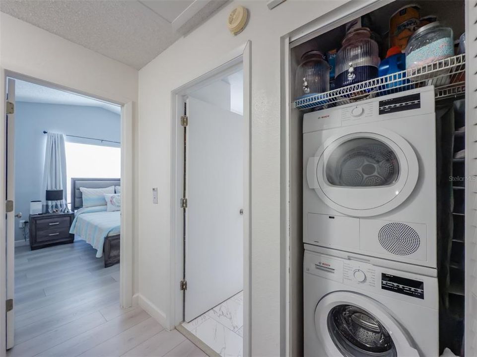 En Renta: $1,800 (2 camas, 1 baños, 1159 Pies cuadrados)