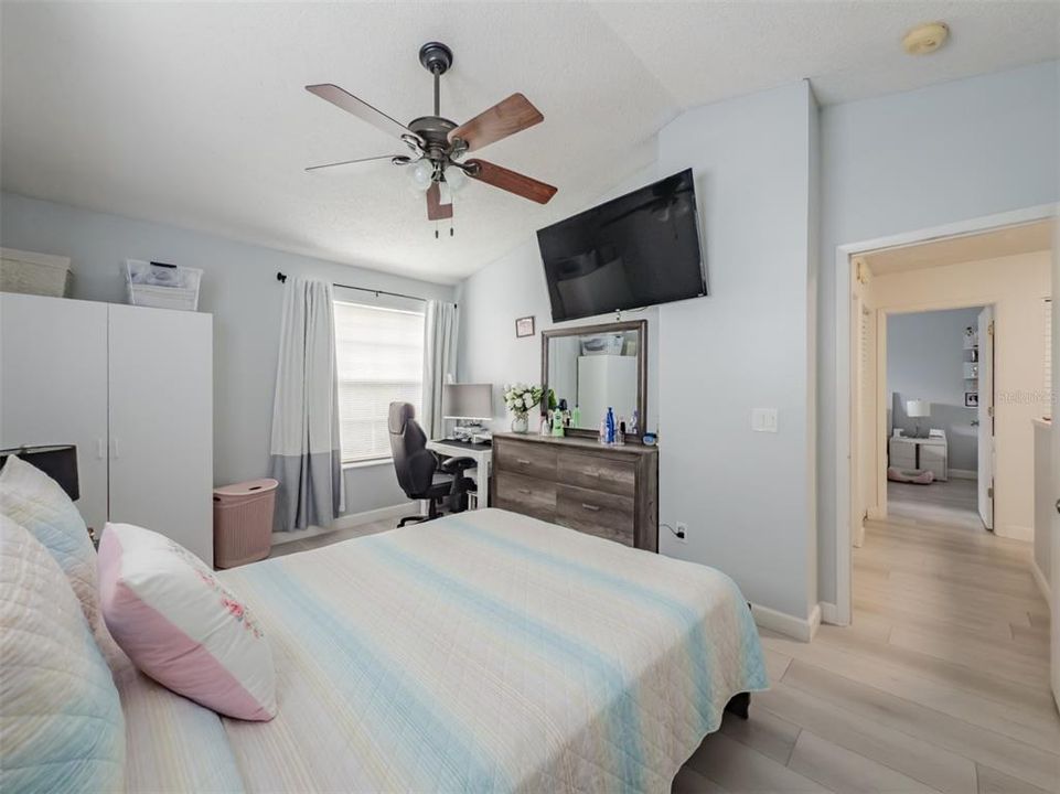 En Renta: $1,800 (2 camas, 1 baños, 1159 Pies cuadrados)