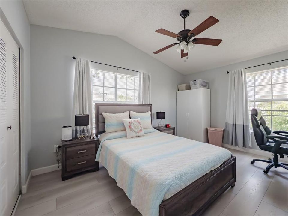 En Renta: $1,800 (2 camas, 1 baños, 1159 Pies cuadrados)