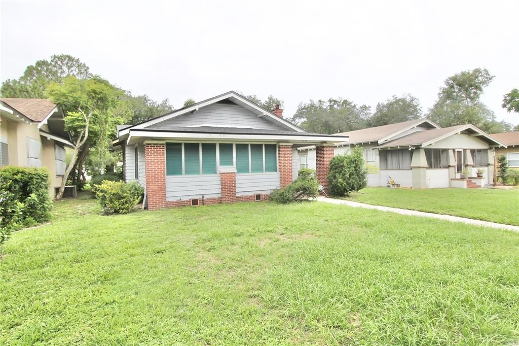 Recently Rented: $1,720 (3 beds, 1 baths, 1384 Square Feet)