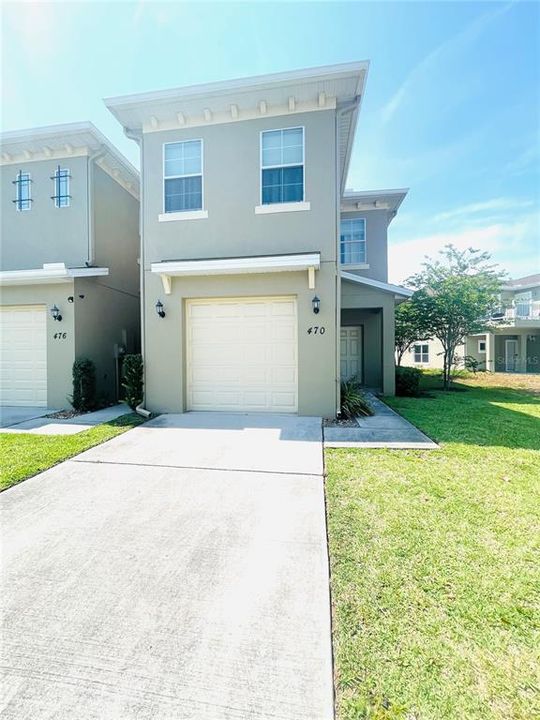 For Rent: $1,950 (4 beds, 2 baths, 1948 Square Feet)