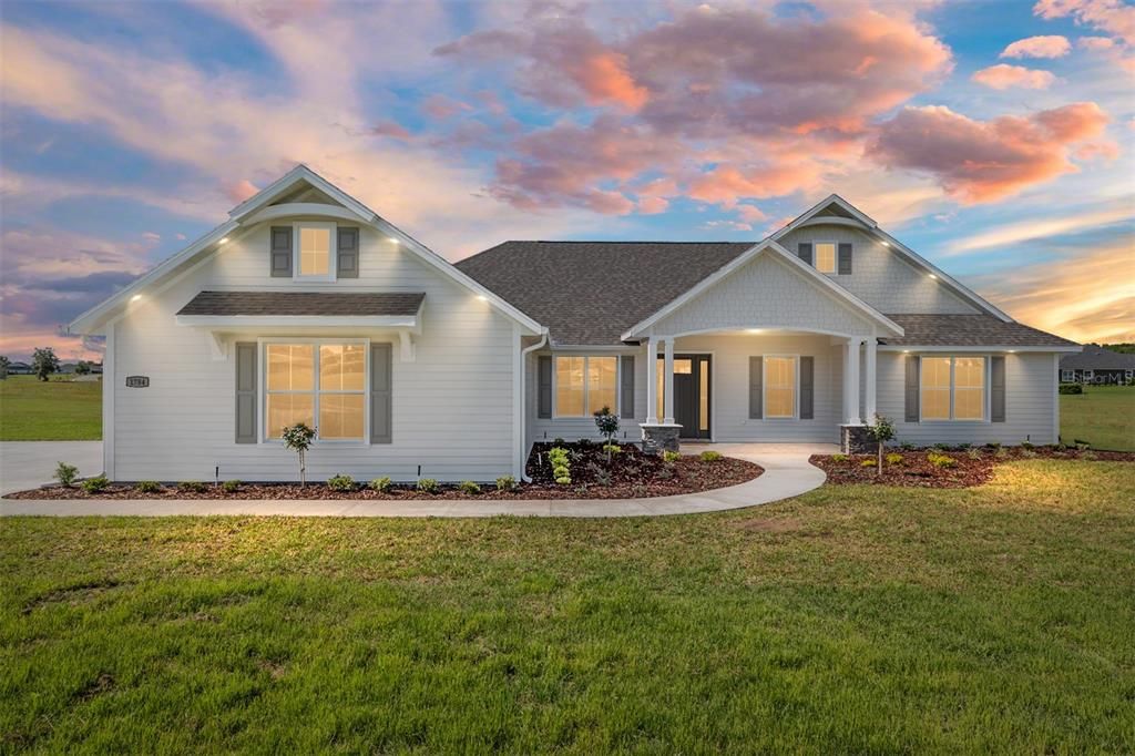 Recently Sold: $719,000 (4 beds, 3 baths, 2499 Square Feet)