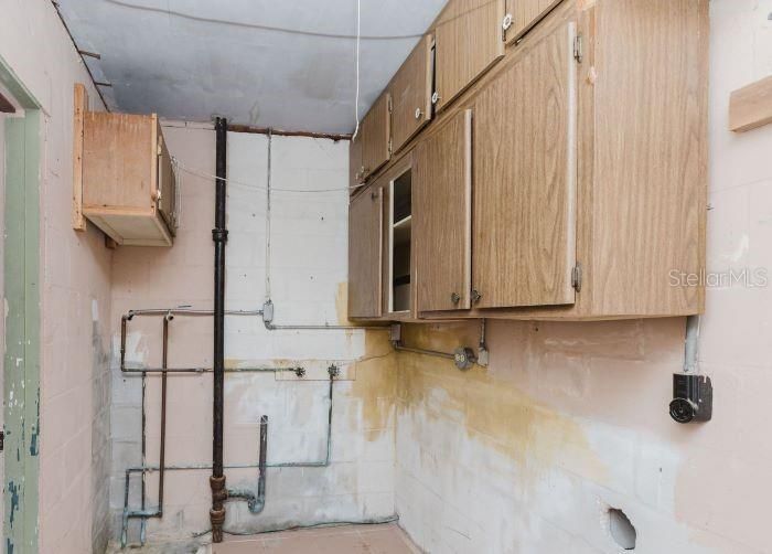 For Sale: $520,000 (3 beds, 2 baths, 1690 Square Feet)