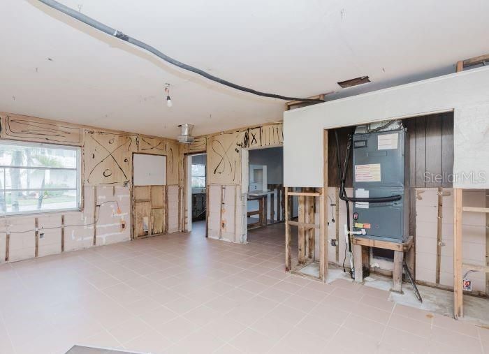 For Sale: $520,000 (3 beds, 2 baths, 1690 Square Feet)